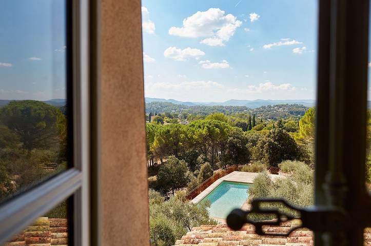 Location de vacances pour 4 personnes, avec jardin ainsi que piscine et jacuzzi à Carcès - 3