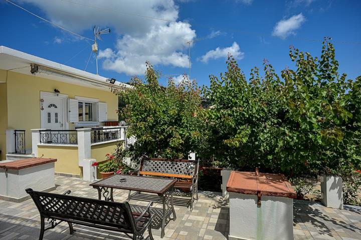 Habitación 'Casa Nuova Garden' con Balcón, Wi-Fi y Aire Acondicionado in Gaios, Paxoí