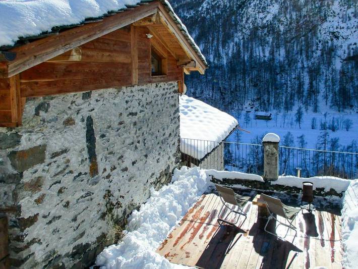 Location de vacances pour 6 personnes, avec Jacuzzi ainsi que Terrasse et Jardin à Ala di Stura
