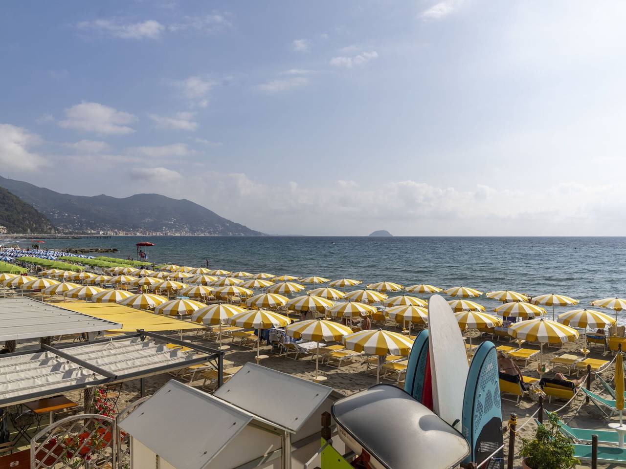 Ganze Wohnung, Attic Beach - Attic Beach 600.1 in Laigueglia, Riviera di Ponente