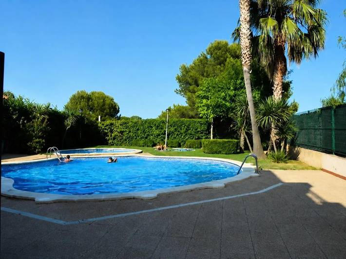 Casa rural para 6 personas, con piscina y jardín en Salou
