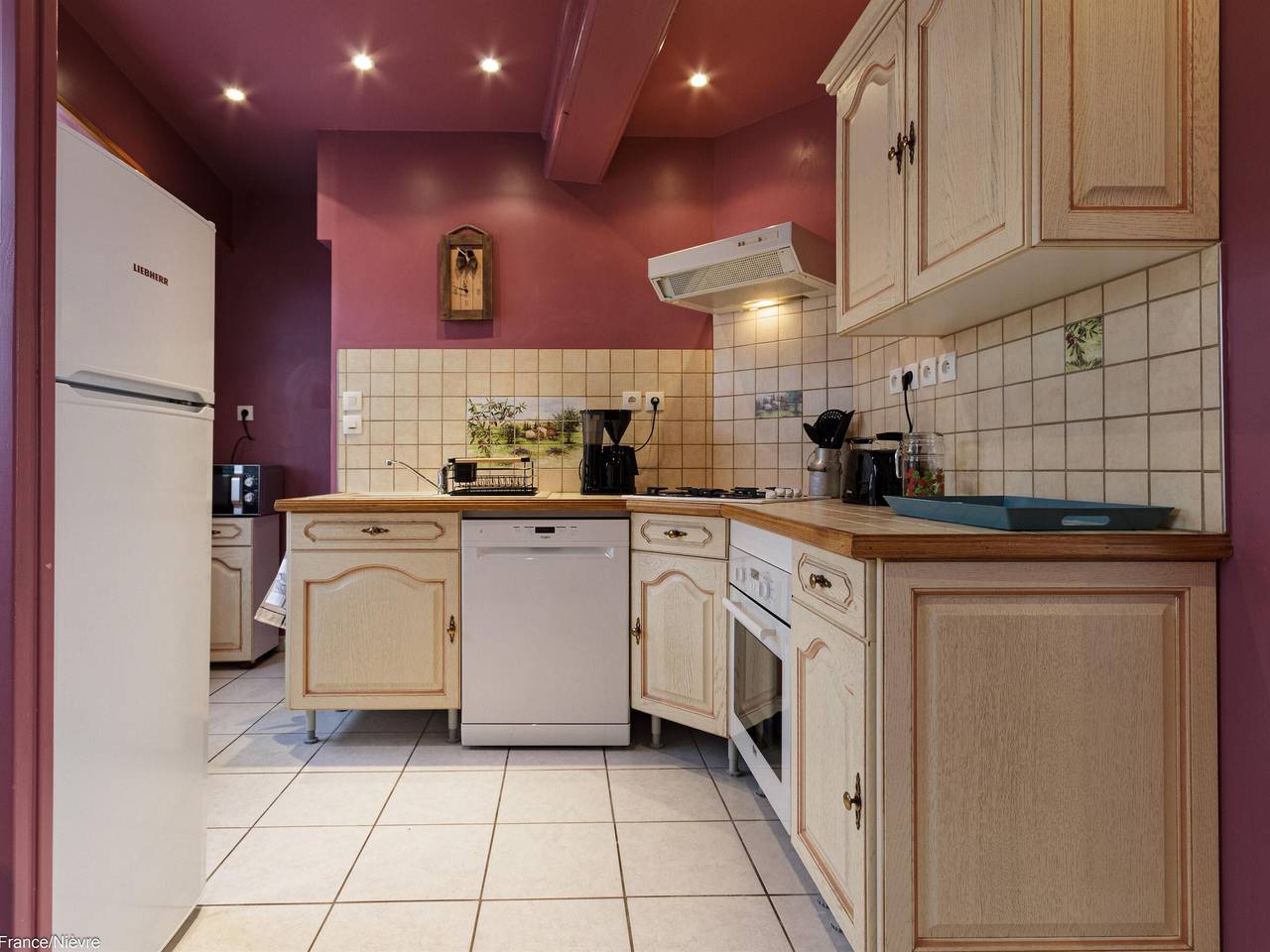 Encantadora casa renovada con Wifi, patio y aparcamiento, ideal para explorar Morvan in Château-Chinon (Ville), Parque natural de Morvan