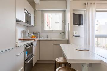 Vacation Rental for 4 Guests in Eiffel Tower, Paris, Picture 4