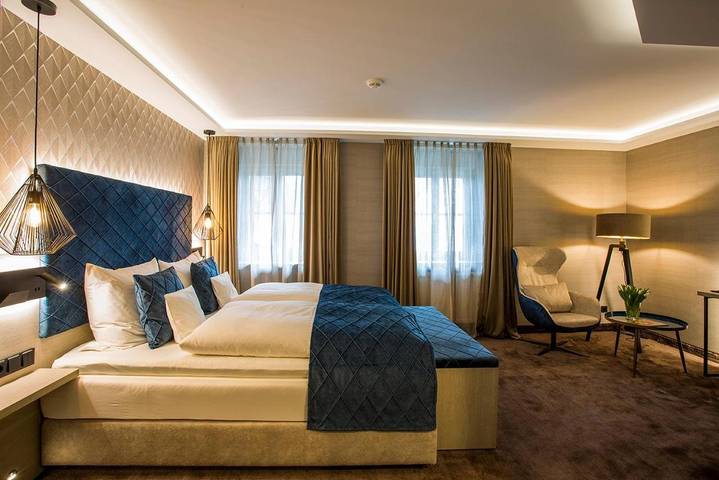 Hotel für 2 Personen, mit Terrasse und Garten sowie Sauna und Ausblick in Sundern