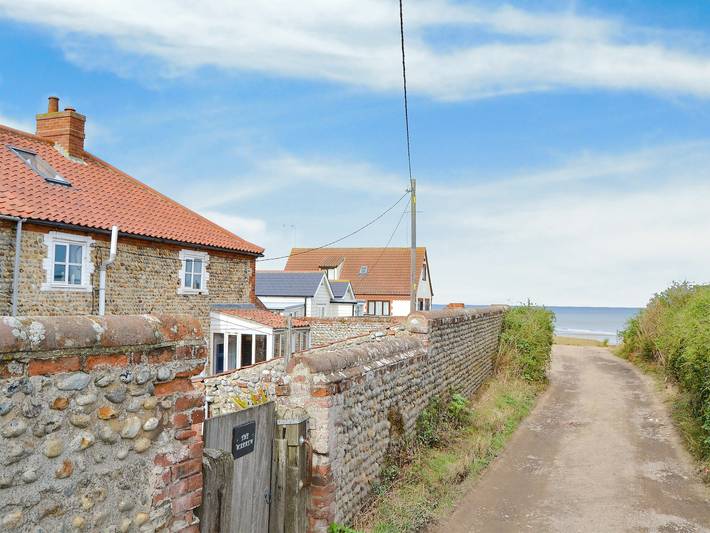 Cottage for 4 people, with garden, with pets in Norfolk