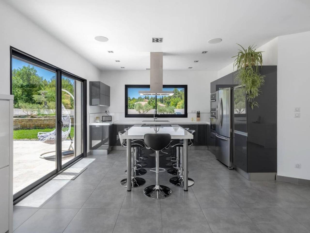 Wunderschöne Villa in Cuges les Pins in Cuges-les-Pins, Marseille und Umgebung