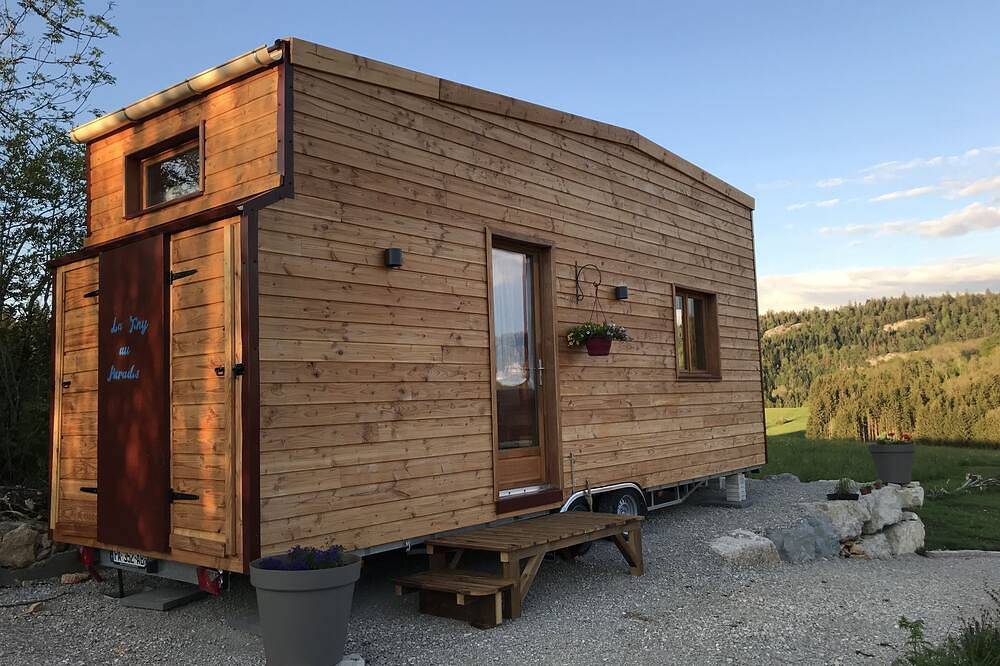 Camping für 4 Personen in Étival, Regionaler Naturpark Hochjura