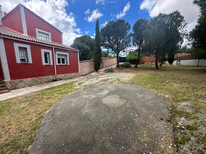 Casa de vacaciones para 6 personas, con jardín además de vistas y balcón, Familias con niños en Comarca de Ávila - 3