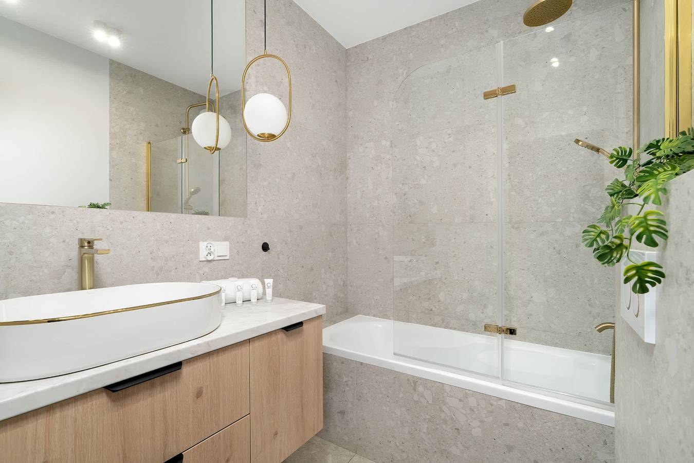 Apartamento entero, Jasielska 11 Poznań | Beige and Green Apartment with Parking and Bathtub in Poznań, Gran Polonia (región histórica)