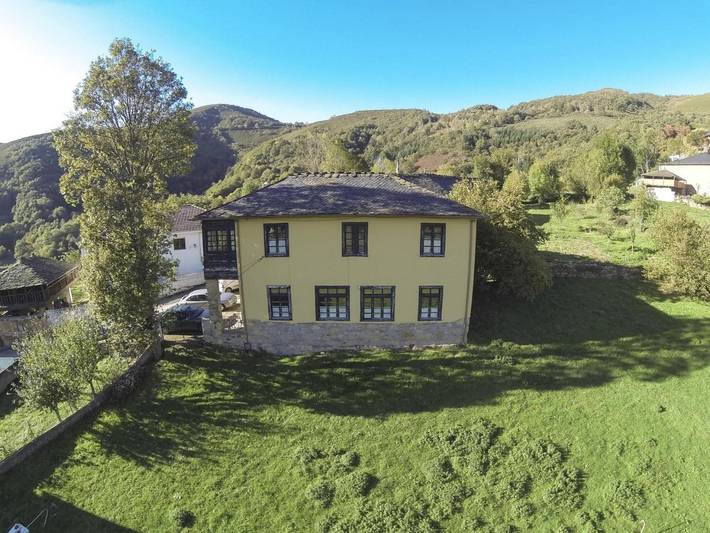 Casa rural para 5 personas, con vistas y terraza, Se admiten mascotas en Parque Natural de las Fuentes del Narcea, Degaña e Ibias - 3