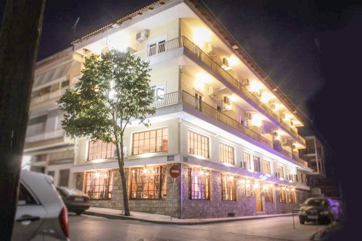 Hôtel pour 2 personnes, avec jardin dans Kalambáka