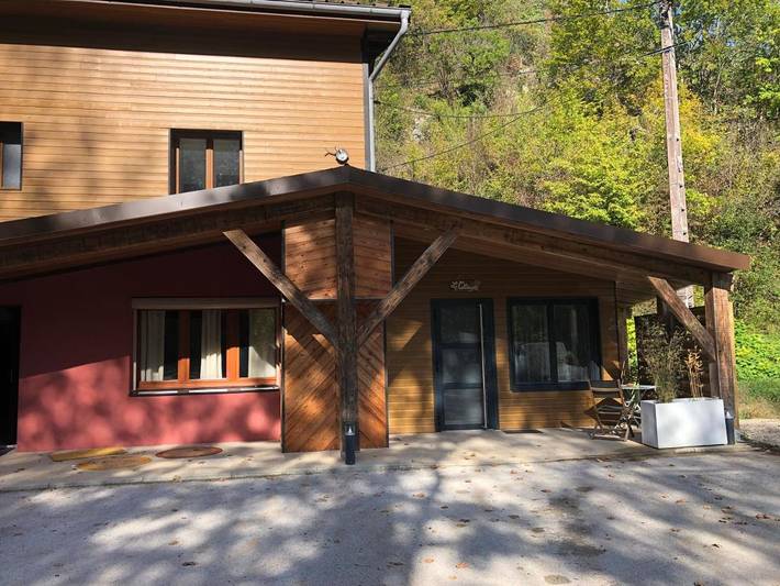 Gîte pour 2 personnes, avec Terrasse à Ravilloles