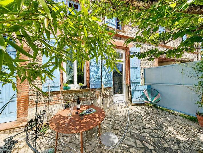 Gîte pour 5 personnes, avec Terrasse et Jardin à Launaguet