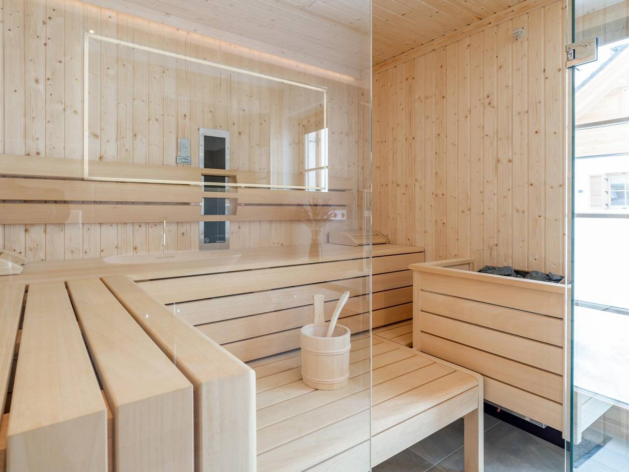 Hütte m. Sauna u. Hottub in Nähe des Skilifts in Irdning-Donnersbachtal, Tauern