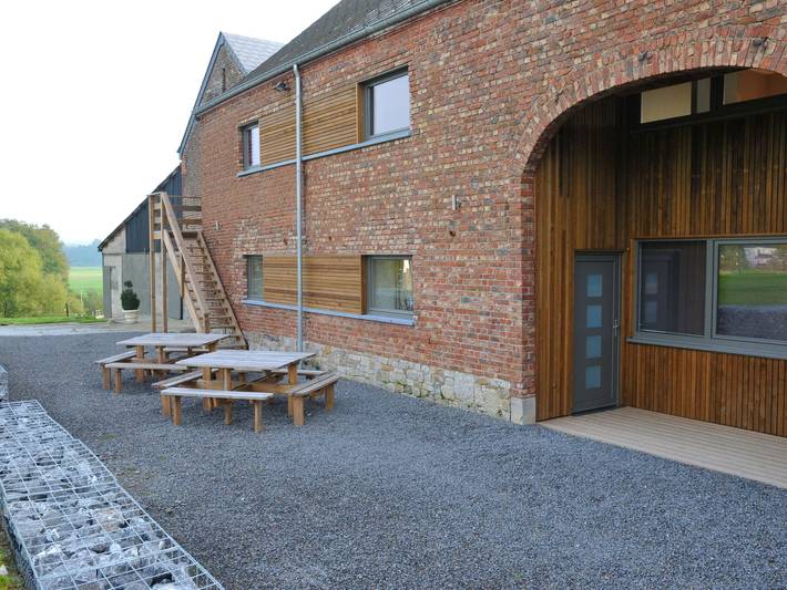 Ferieudlejning for 16 personer, med Terrasse og Have samt Sauna i Belgien