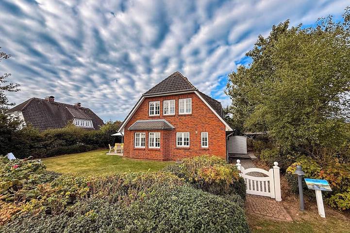 Ferienhaus für 7 Personen, mit Sauna und Terrasse sowie Garten, mit Haustier auf Amrum