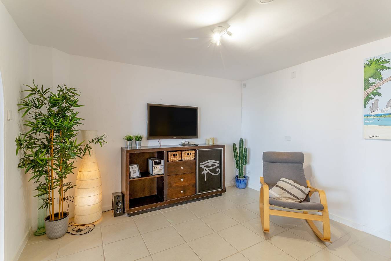 Apartamento entero, Apartamento vacacional 'El Doctoral' con vistas al mar, wifi y aire acondicionado in Santa Lucía de Tirajana, Gran Canaria Sur