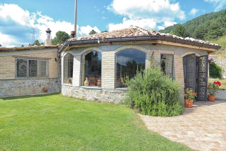 Location de vacances pour 8 personnes, avec jardin et vue à San Giovanni in Fiore - 3