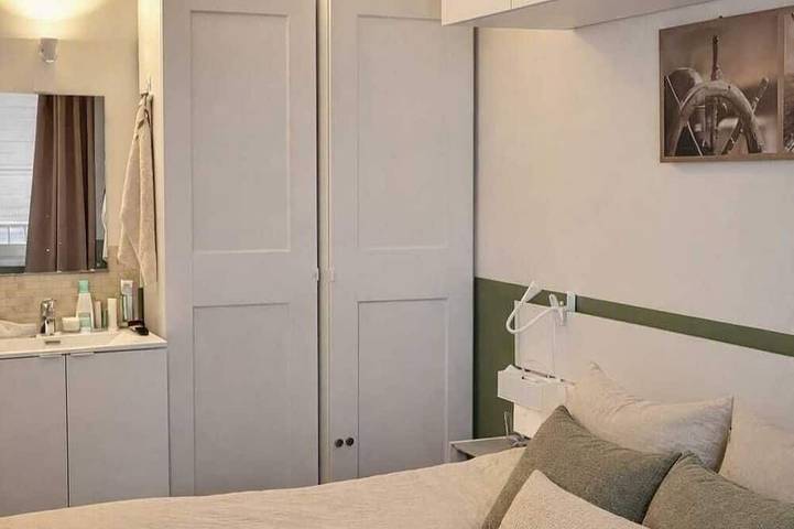 Entire apartment, Apartment with a side view of the ocean. 1 minute to the beach, 4 minutes to the sailing club in Duinbergen, Knokke-Heist