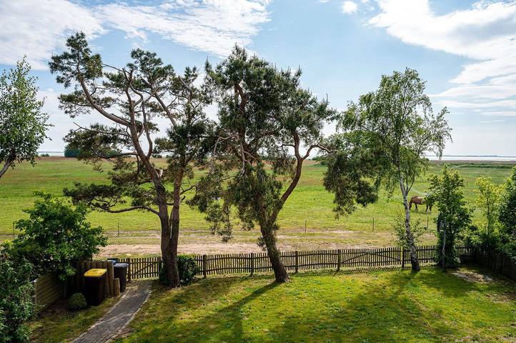 Ferienhaus für 3 Personen, mit Terrasse und Garten in Born a. Darß - 2