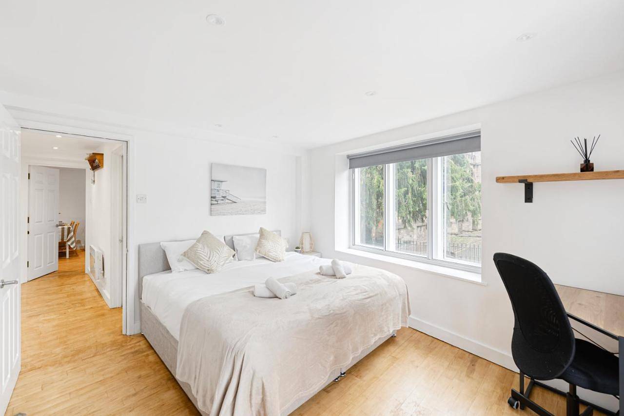 Cały apartament, Central Apt-2Bed 2Bath-Ac unit-By Fabaccommodation in Bristol, South West England