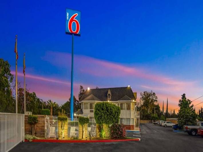 Ganze Wohnung, 1 Queen -bett | Nichtraucher, Micfridge in Fresno, Fresno County