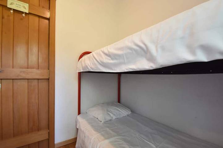 Gîte pour 3 personnes, avec jardin ainsi que jacuzzi et terrasse, animaux acceptés à Clavier - 4