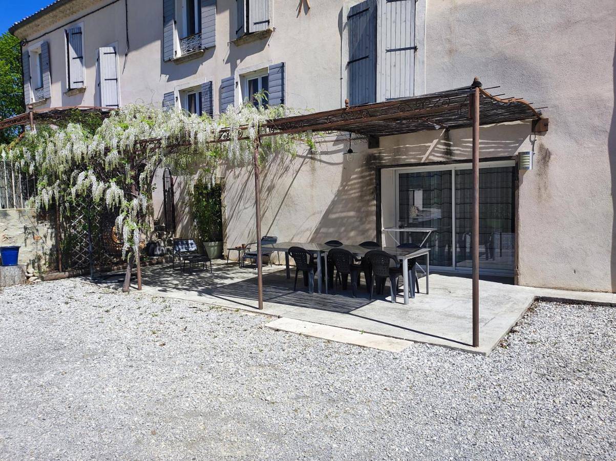Three-Bedroom House in Montfort, Région de Forcalquier