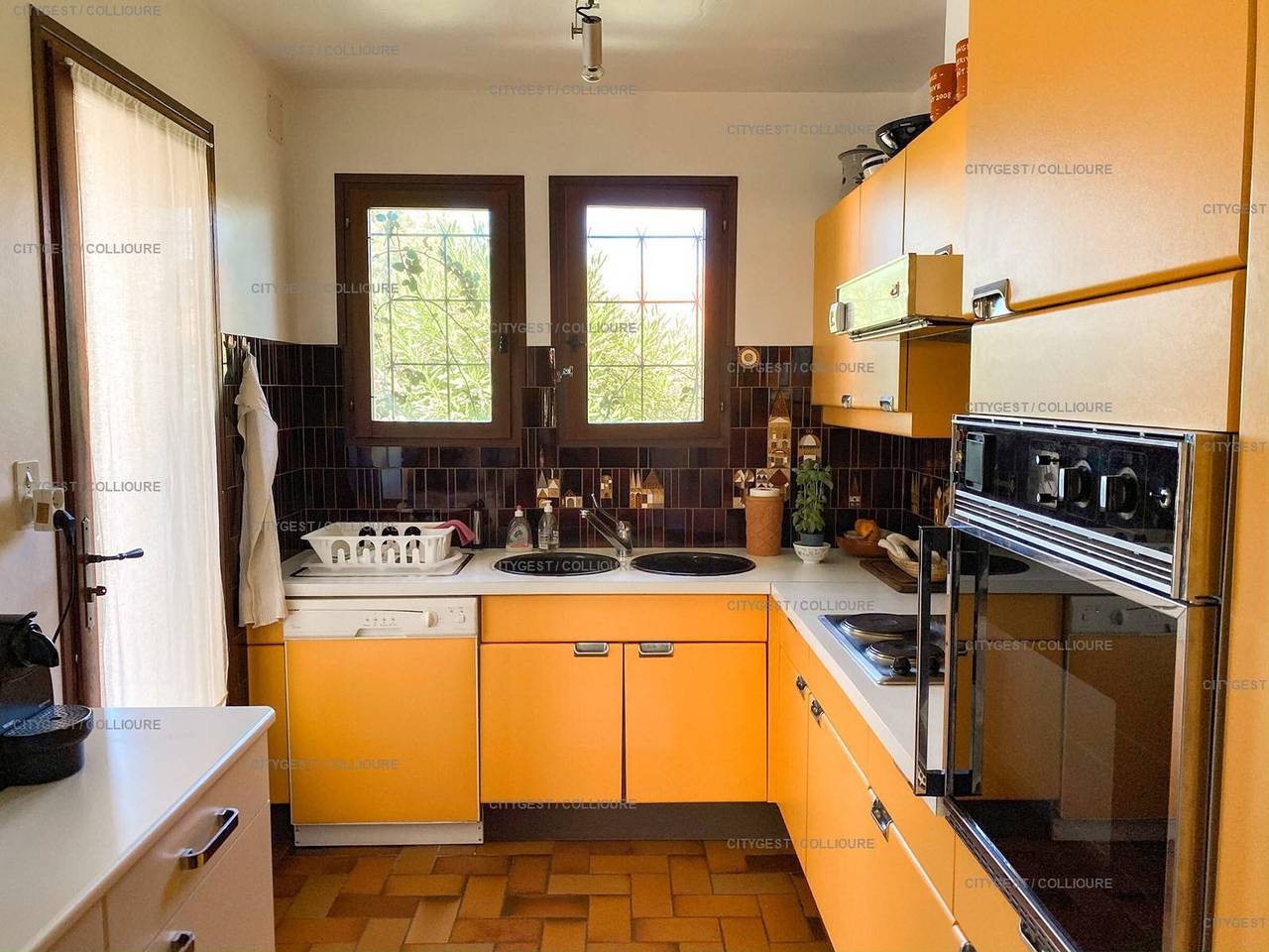 Angenehme Villa mit Gemeinschaftspool und Parkplatz, strandnah in La Côte Vermeille, Collioure