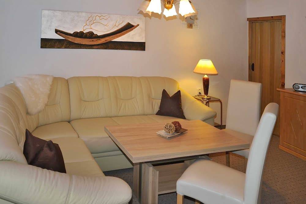 Apartamento inteiro, Apartamento \"An den Kurwiesen\" com uma vista maravilhosa das montanhas e vales in Masserberg, Rennsteig