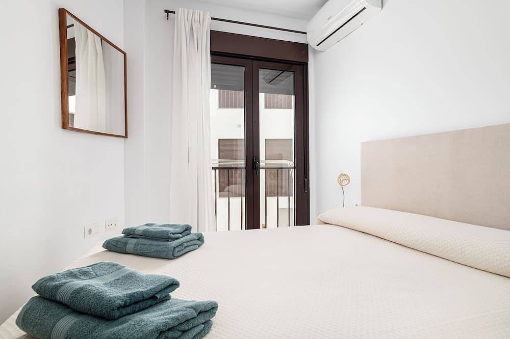 Entire apartment, Modern Comfort in the Heart of Conil in Conil de la Frontera, Costa de la Luz