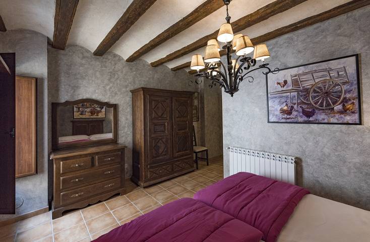 Habitación para 2 personas, con balcón en Navarra - 2