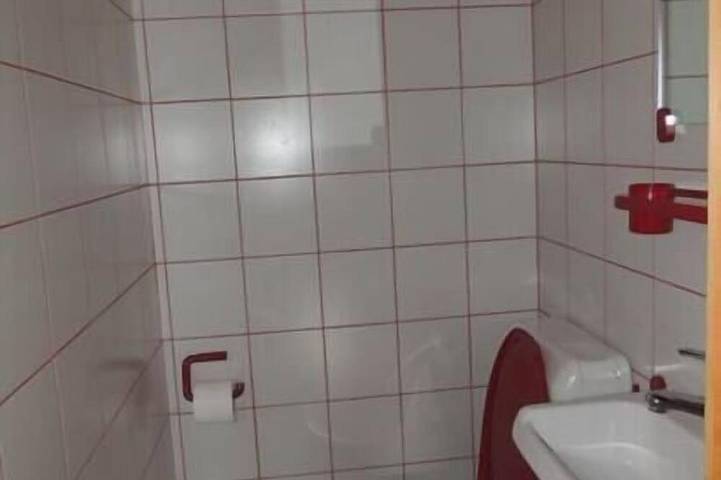 Appartement entier, 3 pièces confortable pour 4-5 personnes : Living avec canapé lit - cuisine avec lave-vaisselle - 1 c in Grimentz, Anniviers