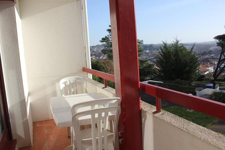Gîte pour 4 personnes, avec vue et terrasse, adapté aux familles dans Plage de l'Uhabia - 3