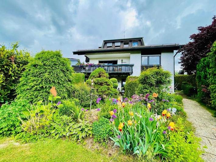 Ferienwohnung für 2 Personen, mit Terrasse und Garten sowie Sauna und Ausblick