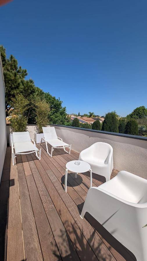 Double Room in Lunel, Côte méditerranéenne (France)