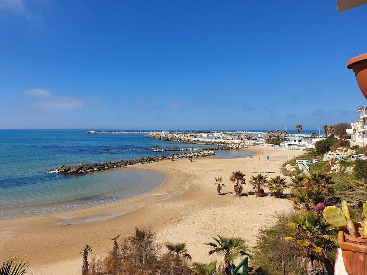 Ganze Wohnung, Terrazza sul mare in Scoglitti, Vittoria