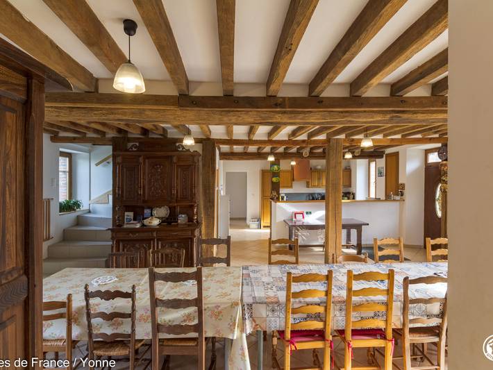 Geräumiges Landhaus mit 4 Schlafzimmern in der Puisaye in Charny-Orée-de-Puisaye, Auxerre und Umgebung