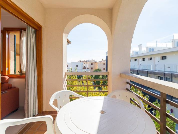Ferienwohnung für 4 Personen, mit Balkon/Terrasse und Garten sowie Pool in Port de Pollença - 2