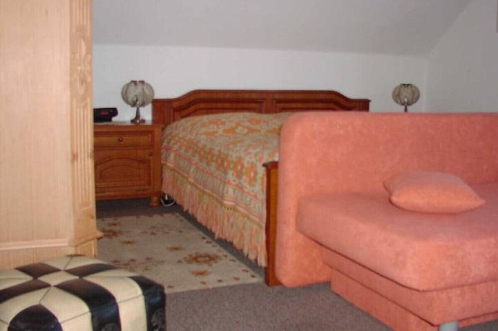 Ganze Wohnung, Großzügige 3-Sterne-Ferienwohnung mit großem Balkon zwischen Ammersee und Lech in Schwifting, Romantische Straße