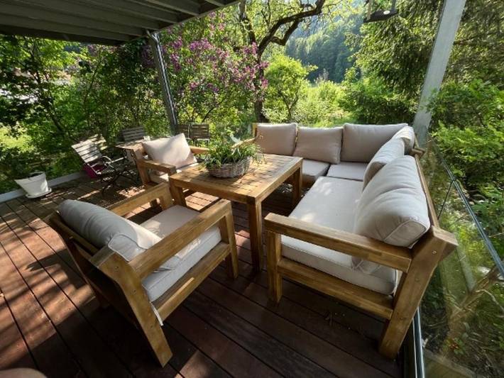 Ganze Ferienwohnung, Kiwi Retreat - Ferienwohnung 100qm, 2 Schlafzimmer, max. 6 Personen in Bad Urach, Albsteig Etappe 9