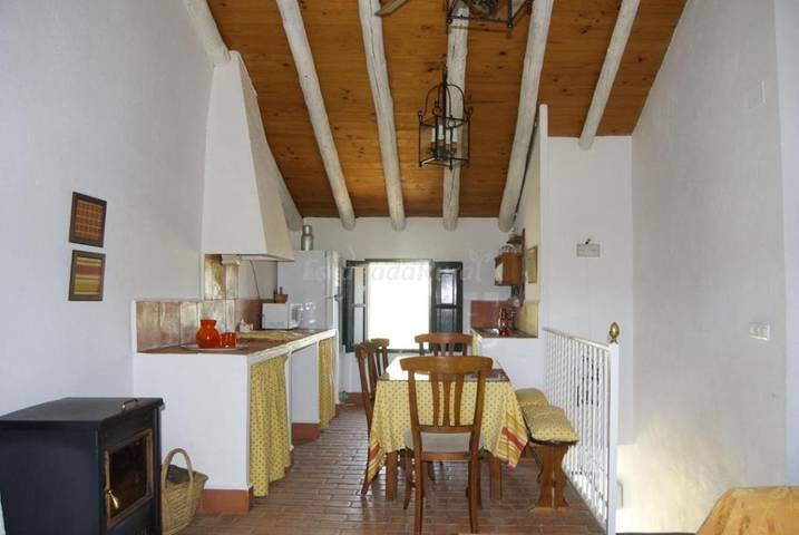 Chalet para 6 personas, con piscina y jardín en Sierra de Aracena y Picos de Aroche - 3
