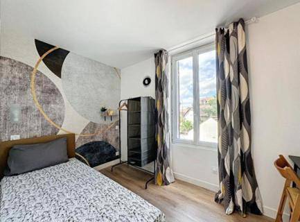 Appartement de vacances entier, One-Bedroom Apartment with City View in Saint-Pierre-du-Perray, Essonne