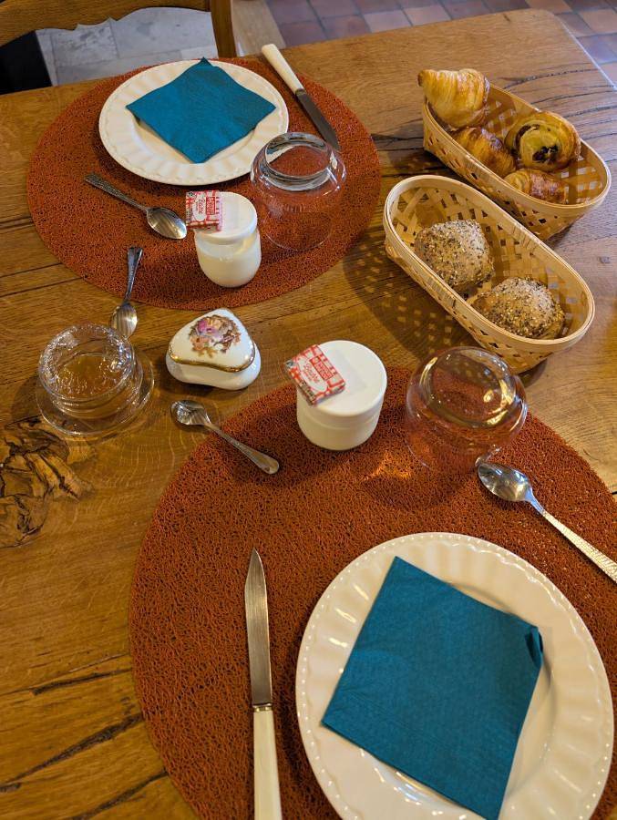 Gîte pour 2 personnes, avec jardin et vue dans Château de Châteauneuf - 4