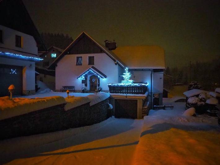 Apartament wakacyjny dla 5 osób, z Balkon i Ogród oraz Basen i Widok w Rokytnice nad Jizerou
