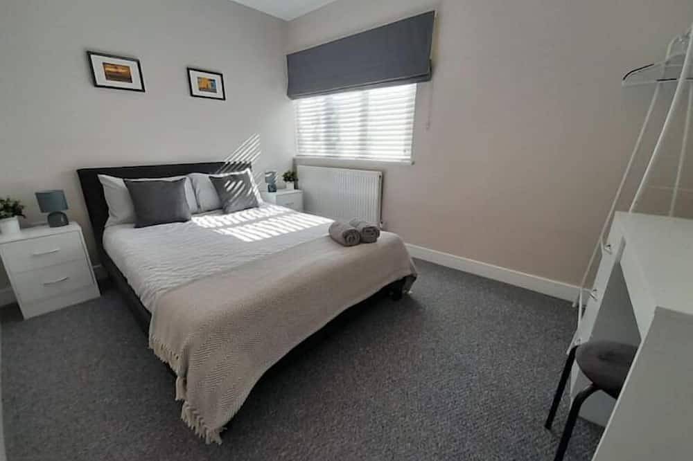 Stylish 4 Bed, newly renovated home in Nottingham in Nottingham, East Midlands