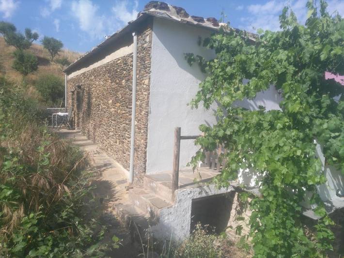 Albergue para 4 personas, con Terraza y Jardín además de Piscina y Vistas en Yegen - 3