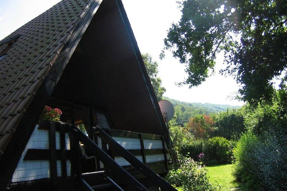 Naturidyll: sonniges Komforthaus zwischen Badesee, Wald und dem Fluss Altmühl in Kinding, Altmühltal