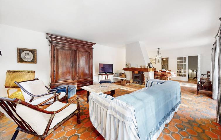 Location de vacances pour 9 personnes, avec terrasse à Saint-Georges-de-Didonne - 4