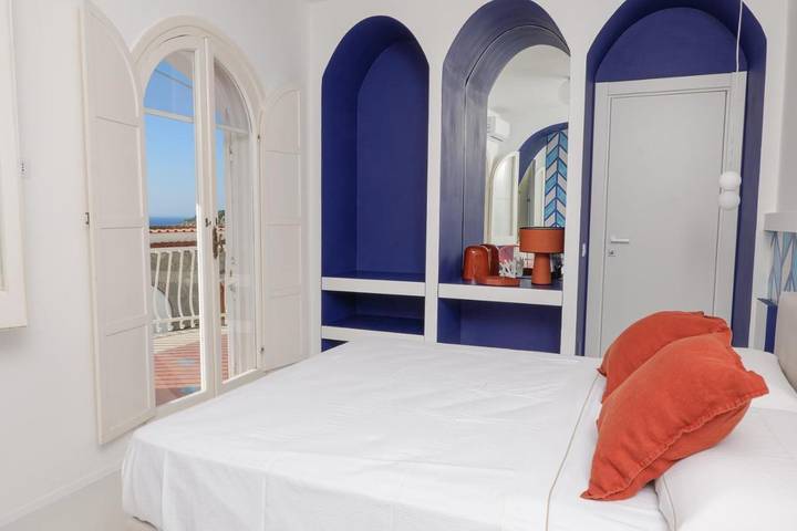 Maison d’hôte pour 2 personnes, avec piscine ainsi que jacuzzi et jardin à Massa Lubrense - 4